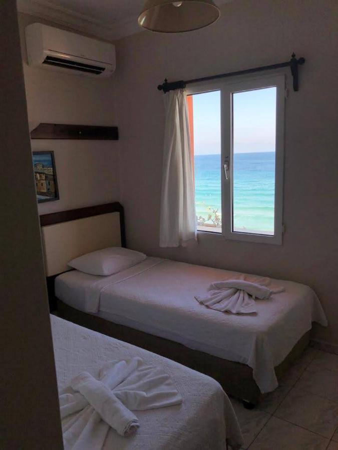 Ladies Beach Hotel คูซาดาซี ภายนอก รูปภาพ