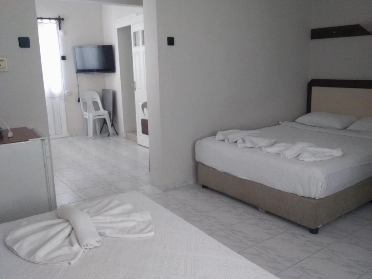 Ladies Beach Hotel คูซาดาซี ภายนอก รูปภาพ